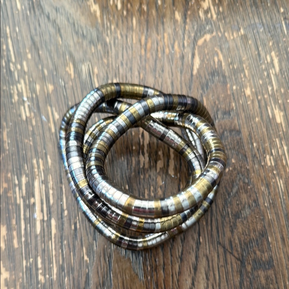 Elegant Multicolor Beaded Necklace